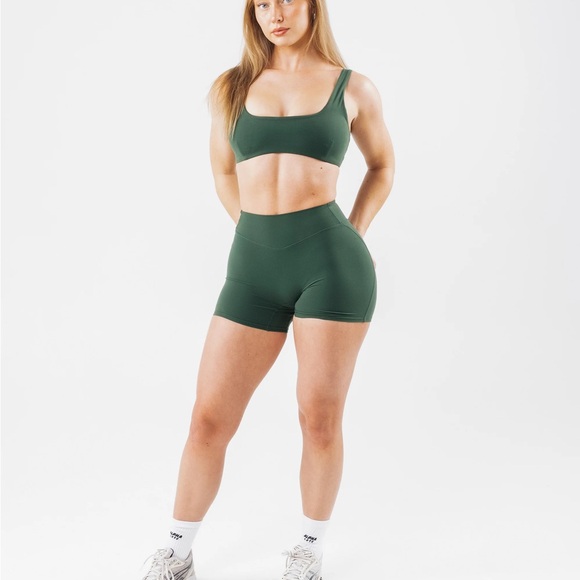 Alphalete | Everyday Core Short 5” | Chelsea | Small - Picture 3 of 9